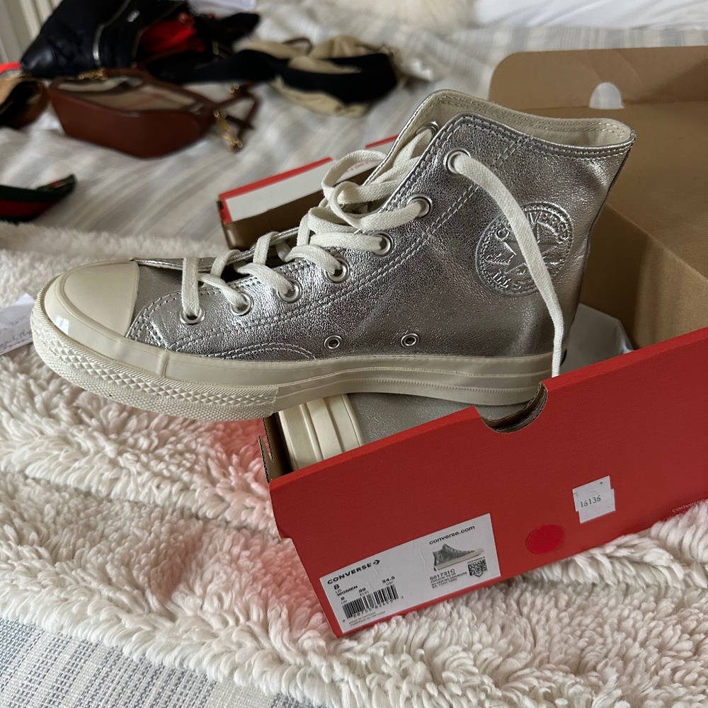Converse Silver Sneakers Sleek Design